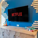 Mvision - Elegant Urban Nest