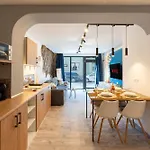 Mvision - Elegant Urban Nest