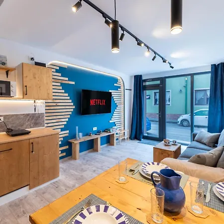 Apartman Mvision - Elegant Urban Nest Brassó