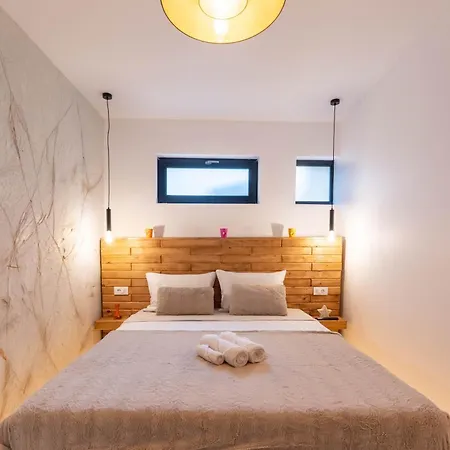 Mvision - Elegant Urban Nest Apartment