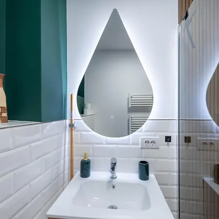 Apartment Mvision - Elegant Urban Nest Brasov