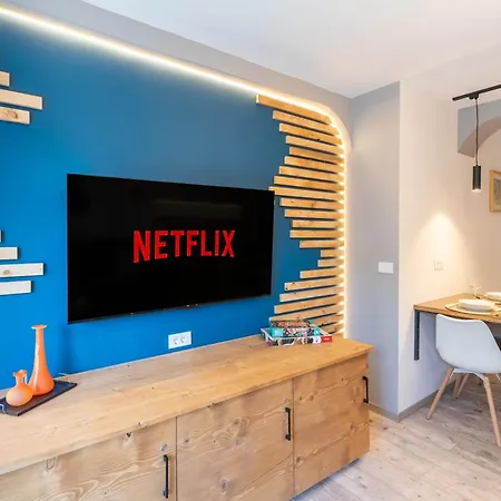 Mvision - Elegant Urban Nest Apartment *