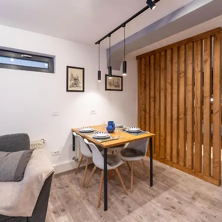 Mvision - Elegant Urban Nest Apartment