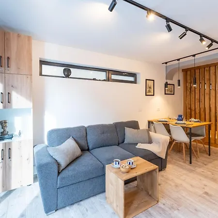 Mvision - Elegant Urban Nest Apartment *
