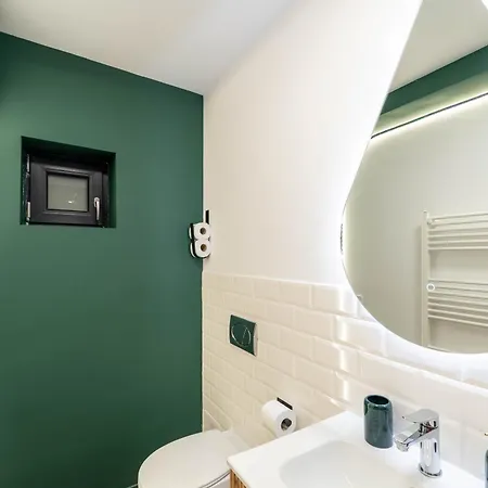 Mvision - Elegant Urban Nest Apartment *