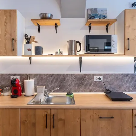 Apartment Mvision - Elegant Urban Nest Brasov
