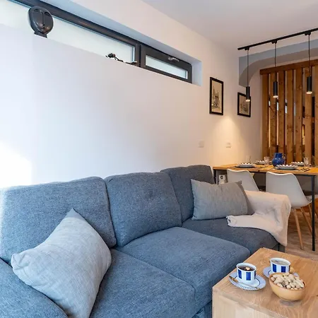 Apartment Mvision - Elegant Urban Nest