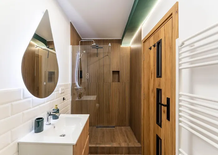 Mvision - Elegant Urban Nest