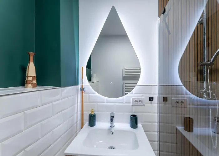 Apartman Mvision - Elegant Urban Nest Brassó