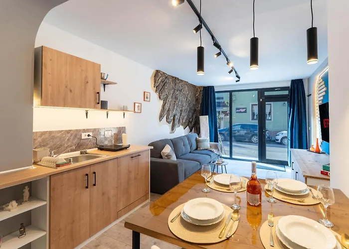 Mvision - Elegant Urban Nest Apartman *