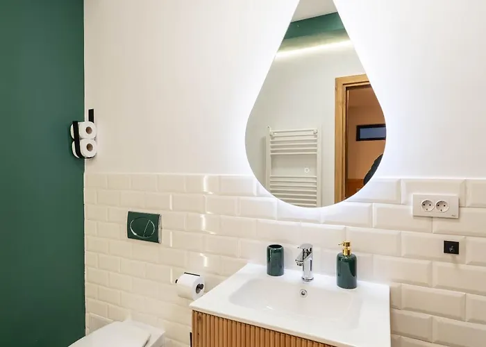 Mvision - Elegant Urban Nest