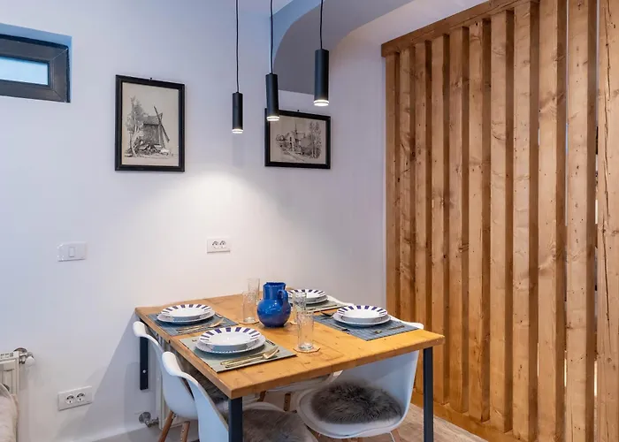 Mvision - Elegant Urban Nest