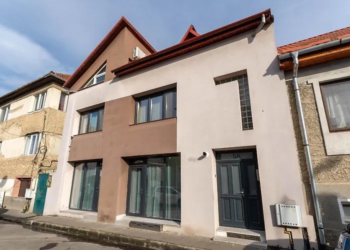 Apartman Mvision - Elegant Urban Nest *