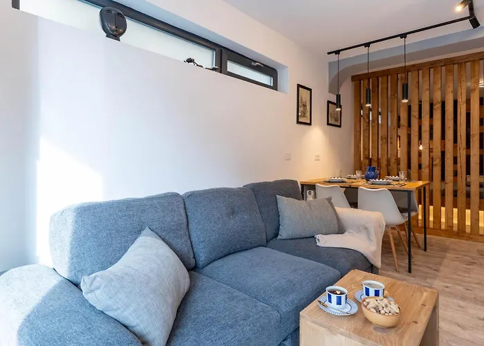 Apartman Mvision - Elegant Urban Nest