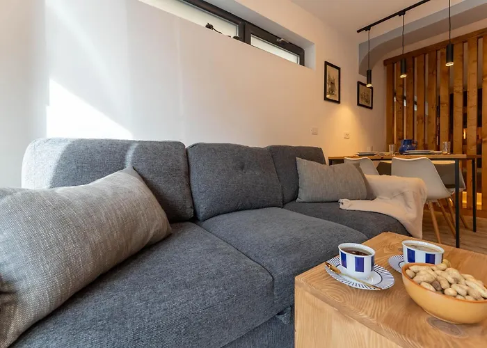 Mvision - Elegant Urban Nest Apartman *